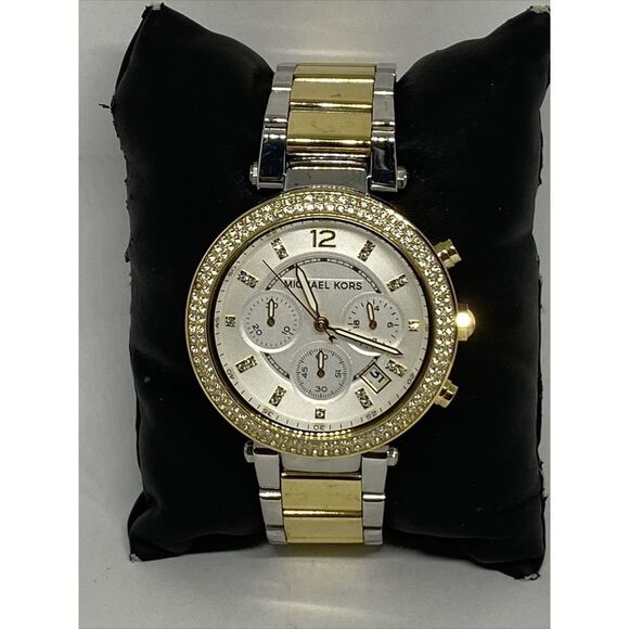 Michael Kors Parker MK5626 Womens Stainless Steel Analog Silver Dial Watch VK724